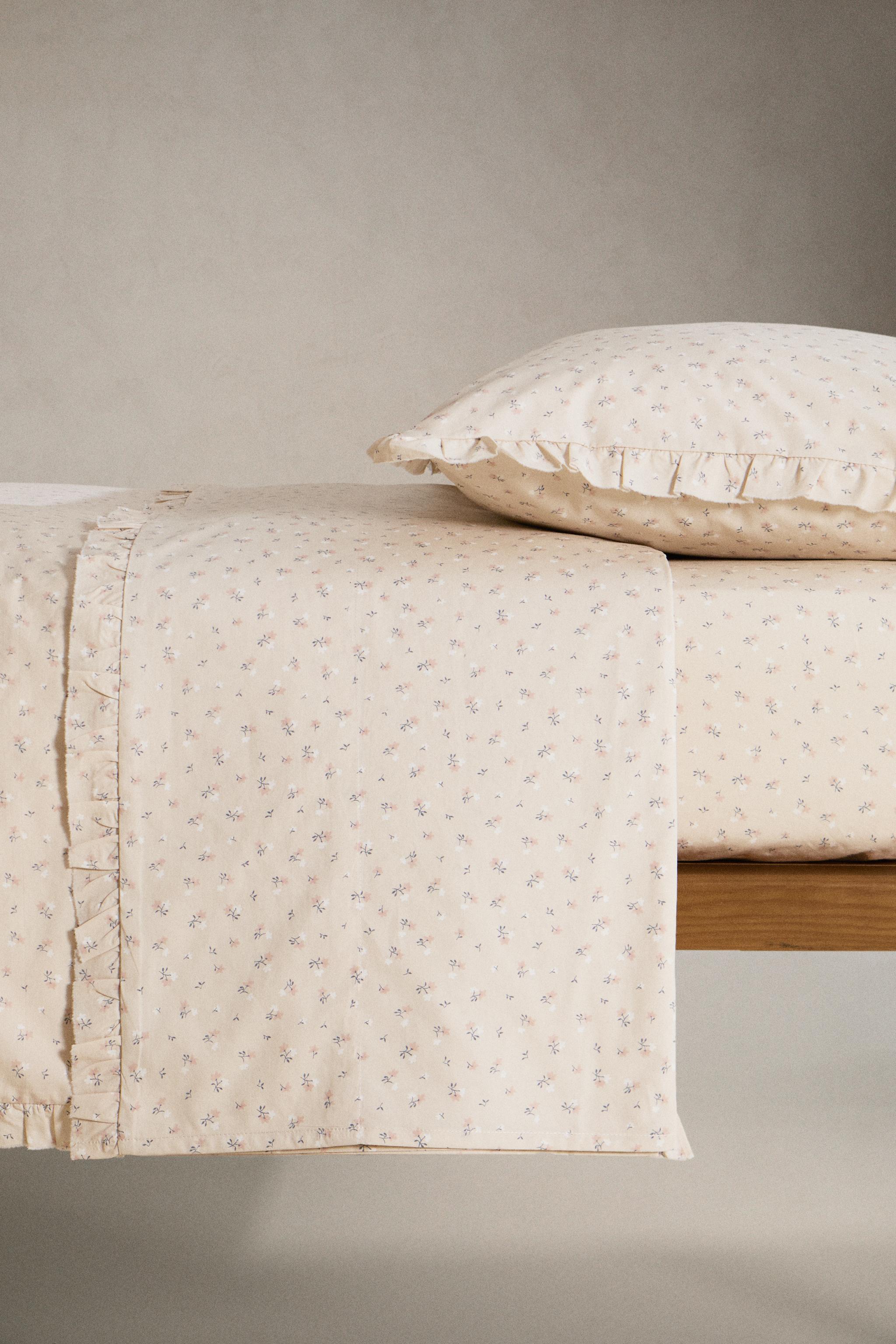 CHILDREN'S FLORAL PRINT FITTED SHEET